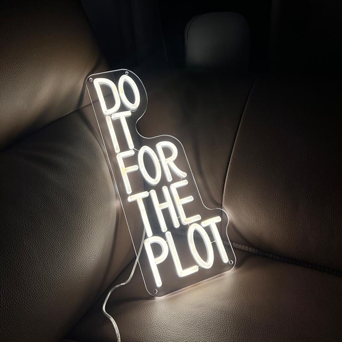 Do It For The Plot Insegna al  - Outdoor Lighting Quotes recensione e prezzo