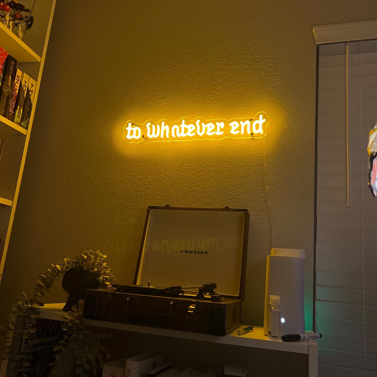 Insegna al Neon 'To Whatever E - Outdoor Lighting Quotes recensione e prezzo